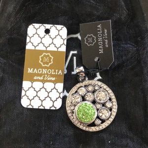 Magnolia & Vine Pendant